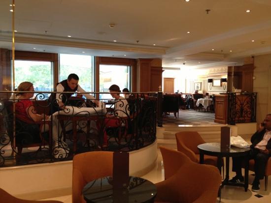 Marriott Champs Elysee Terrace Cafe