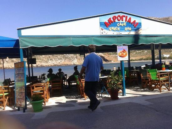 Akrogiali Cafe-Snack bar