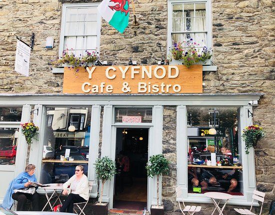 Y Cyfnod Cafe & Bistro