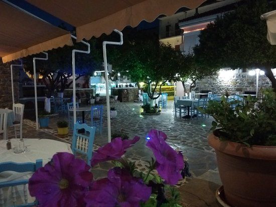 Taverna Garden Samos