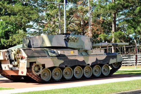 Woodford Leopard Tank