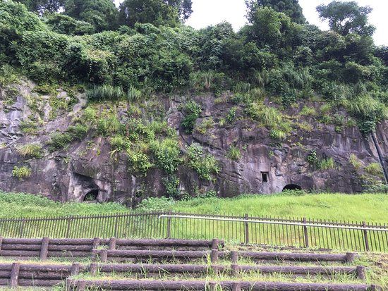 Omura Cave Tombs