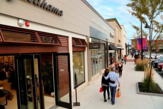 Market Street Lynnfield