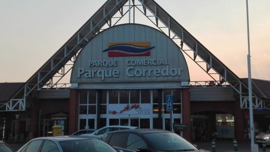 Centro Comercial Parque Corredor