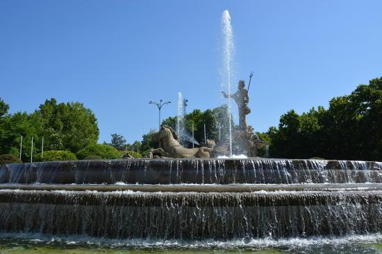 Neptune Fountain