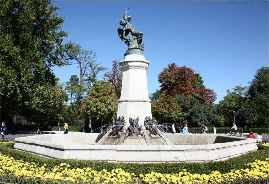 Monumento al Ángel Caído