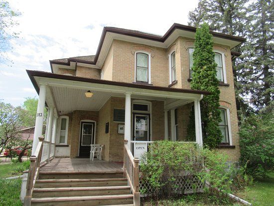 Margaret Lawrence House