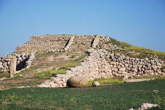 Altare di Monte d'Accoddi