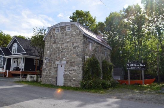 The John N Leamon Stone Barn Museum