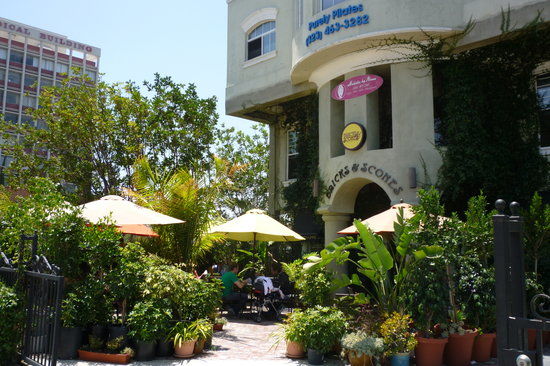 Larchmont Village Wine