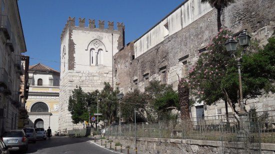 Castello delle Pietre o dei Principi Normanni