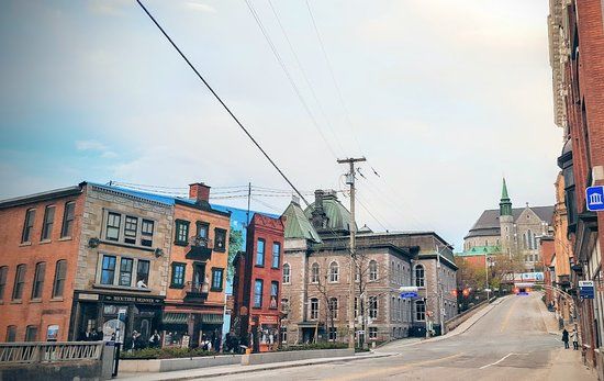 Balade à Travers le Temps au Centre-Ville