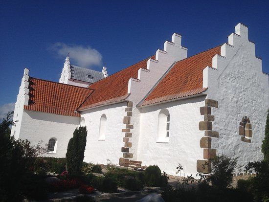 Tilst Kirke