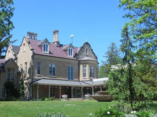 Rodman Hall Art Centre