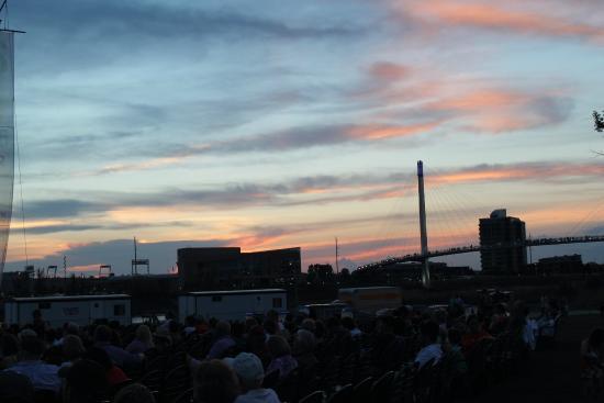 Tom Hanafan River's Edge Park