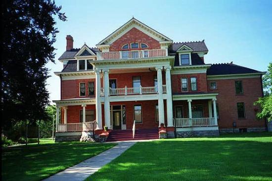 Turner-Dodge House and Heritage Center