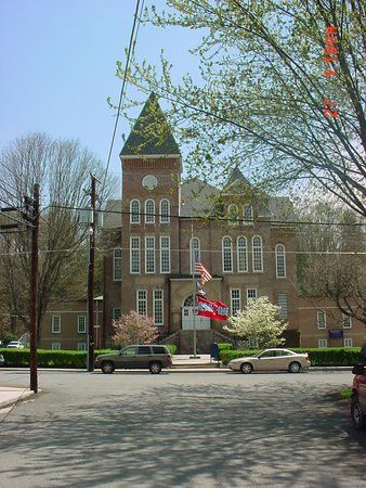 Pocahontas County Courthouse and Jail