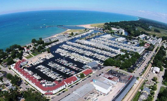 Oselka's Snug Harbor Marina