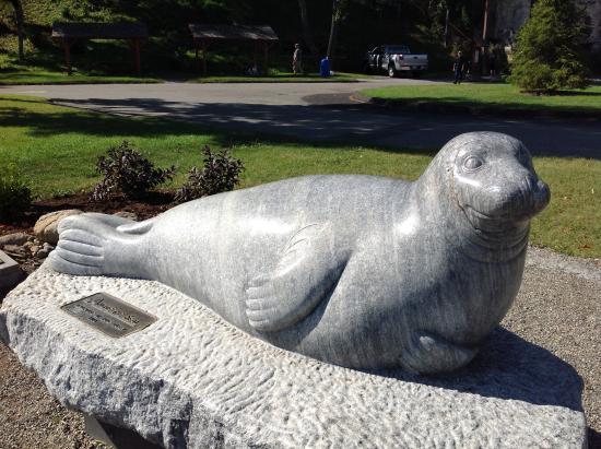Andre the Seal Statue