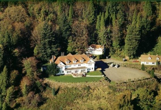 The Rutherglen Mansion