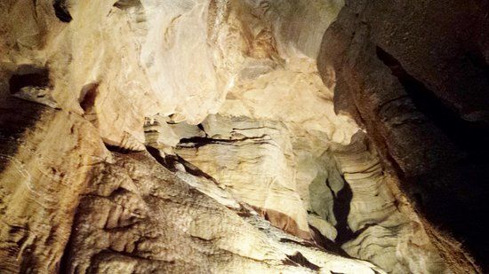 Lincoln Caverns and Whisper Rocks