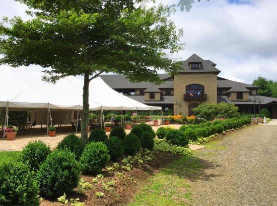 Chateau Morrisette Winery