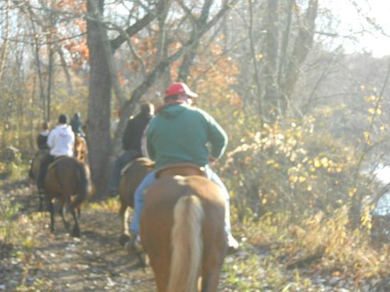 Red Ridge Riding Stable