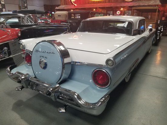 The Bennett Classics Antique Car Museum