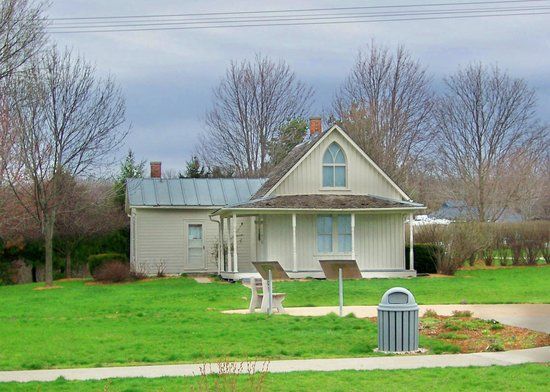 Grant Wood Art Gallery