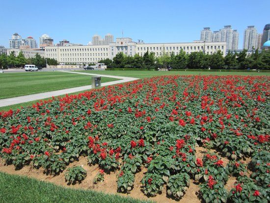 Dalian People's Square