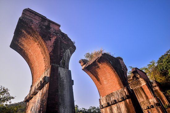Lonsheng Fallen Bridge