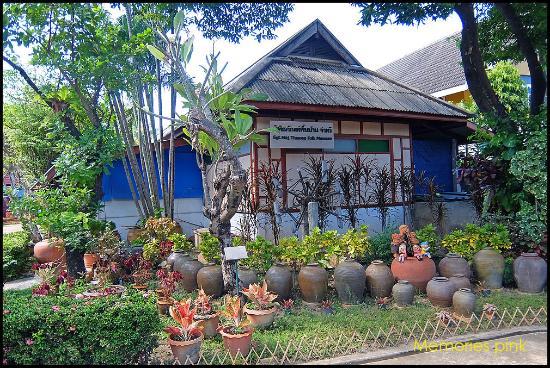 Pim Buranaket Folklore Museum
