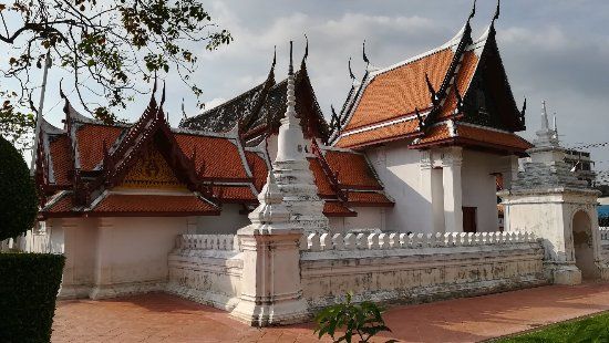 Wat Yai Suwannaram