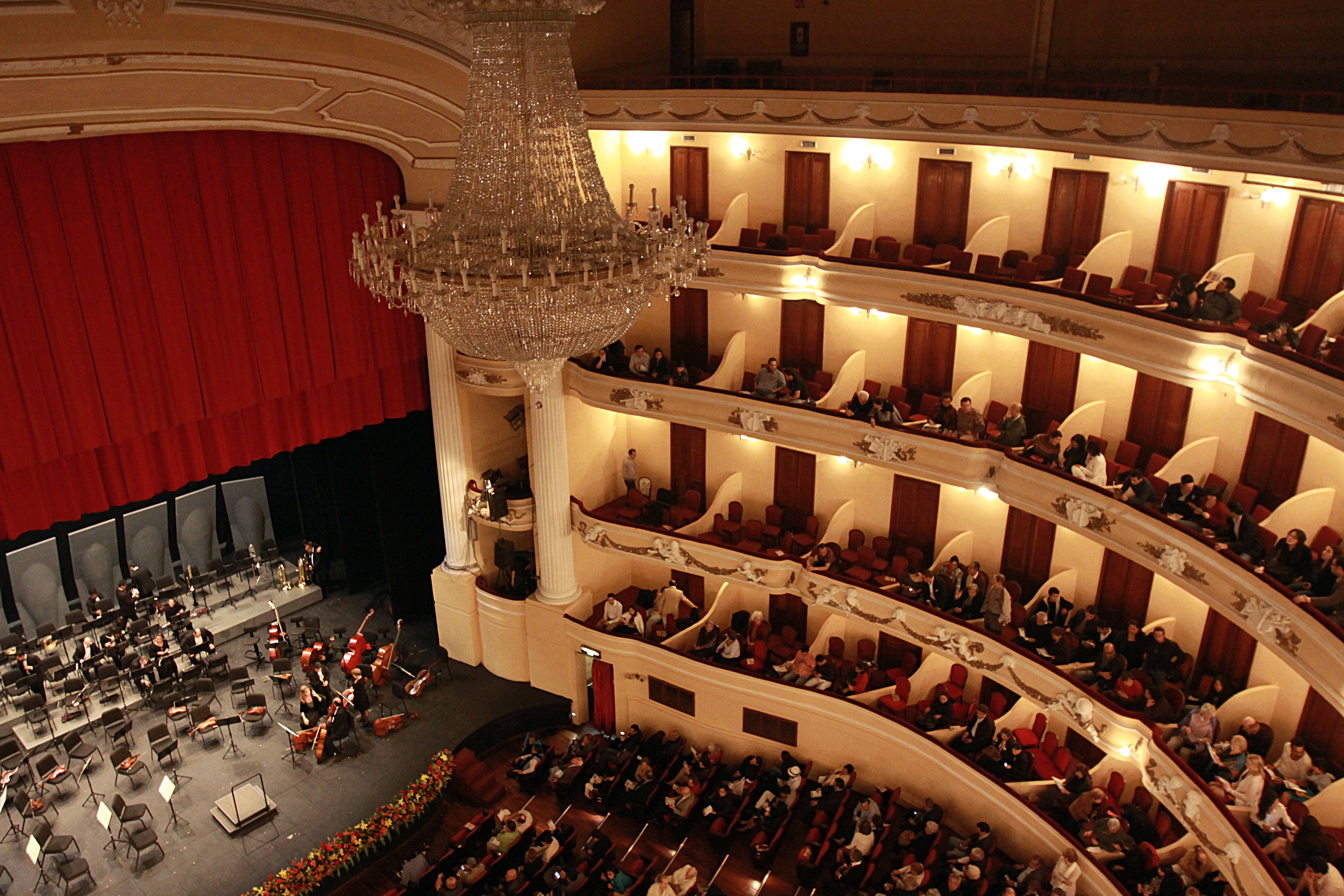 Teatro Peón Contreras