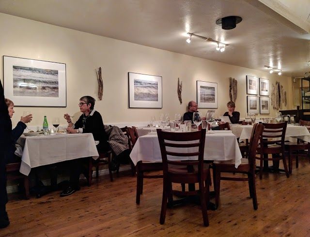 Alloro Wine Bar & Restaurant