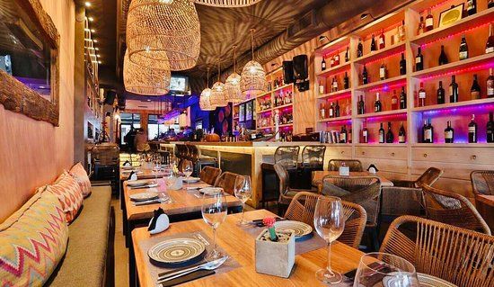 Mammo Wine And Food Bar