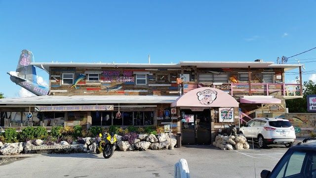 Hog Heaven Sports Bar and Grill