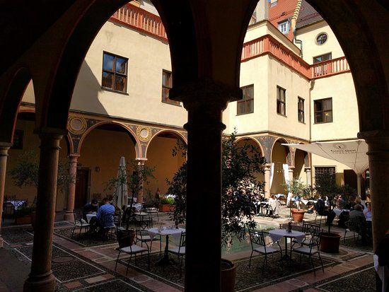 Fondaco Jacobo im Damenhof