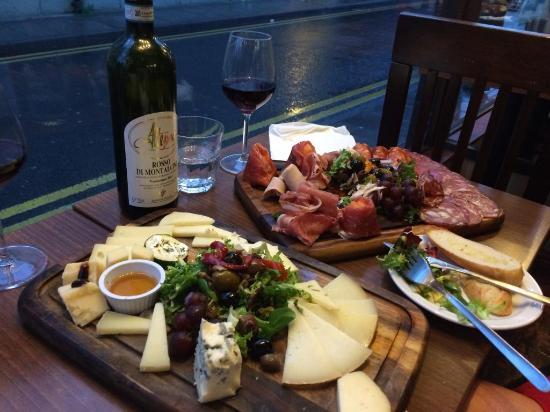 Agnelli's Trattoria & Deli