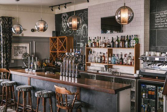 Pyne's Bar And Restaurant