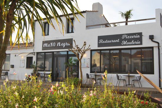 La Mano Negra Restaurant