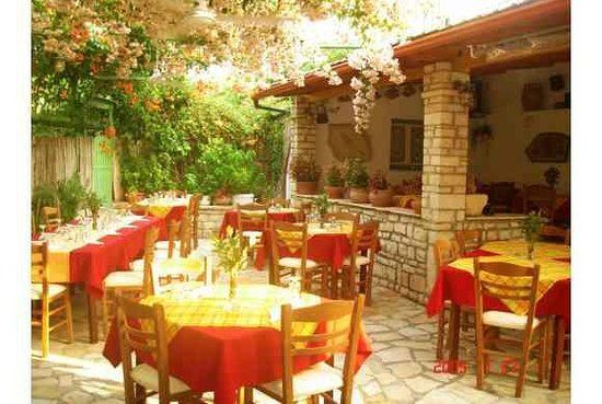 Stasinos Garden Restaurant