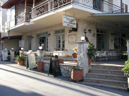 Nikos Pizza Restaurant