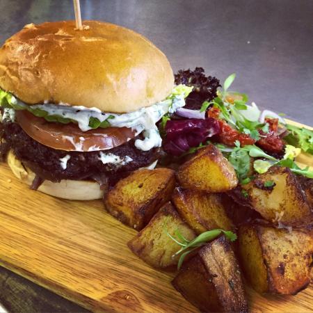 The Three Horseshoes Hotel