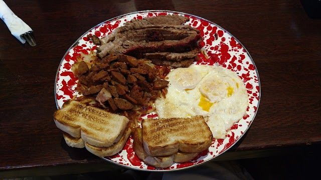 Jethro's BBQ n' LakeHouse