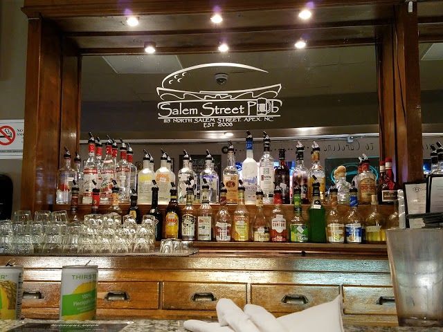 Salem Street Pub