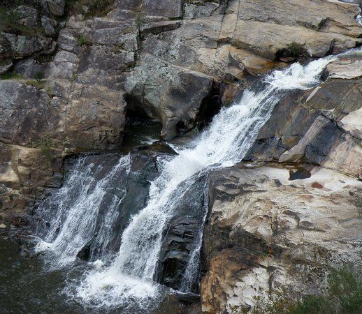 Woolshed Waterfalls