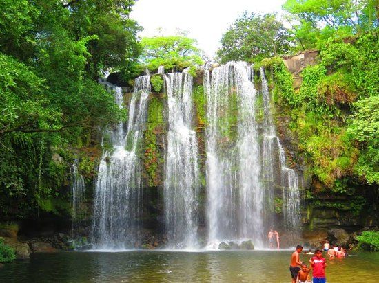 Llanos de Cortez Waterfall