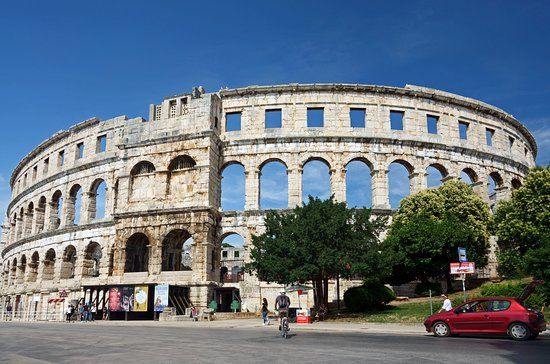 Arenaen i Pula