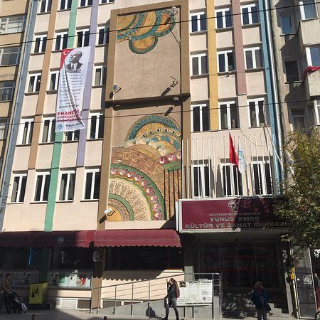 Yunus Emre Kultur ve Sanat Merkezi